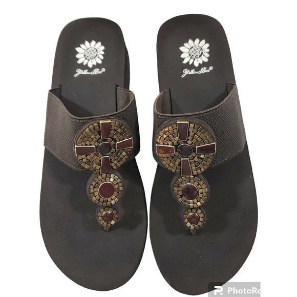 Yellow Box ~Woman 8.5 M~ Brown Flip Flops Wedge Jeweled Sandals 30189 NEW. - Picture 8 of 12